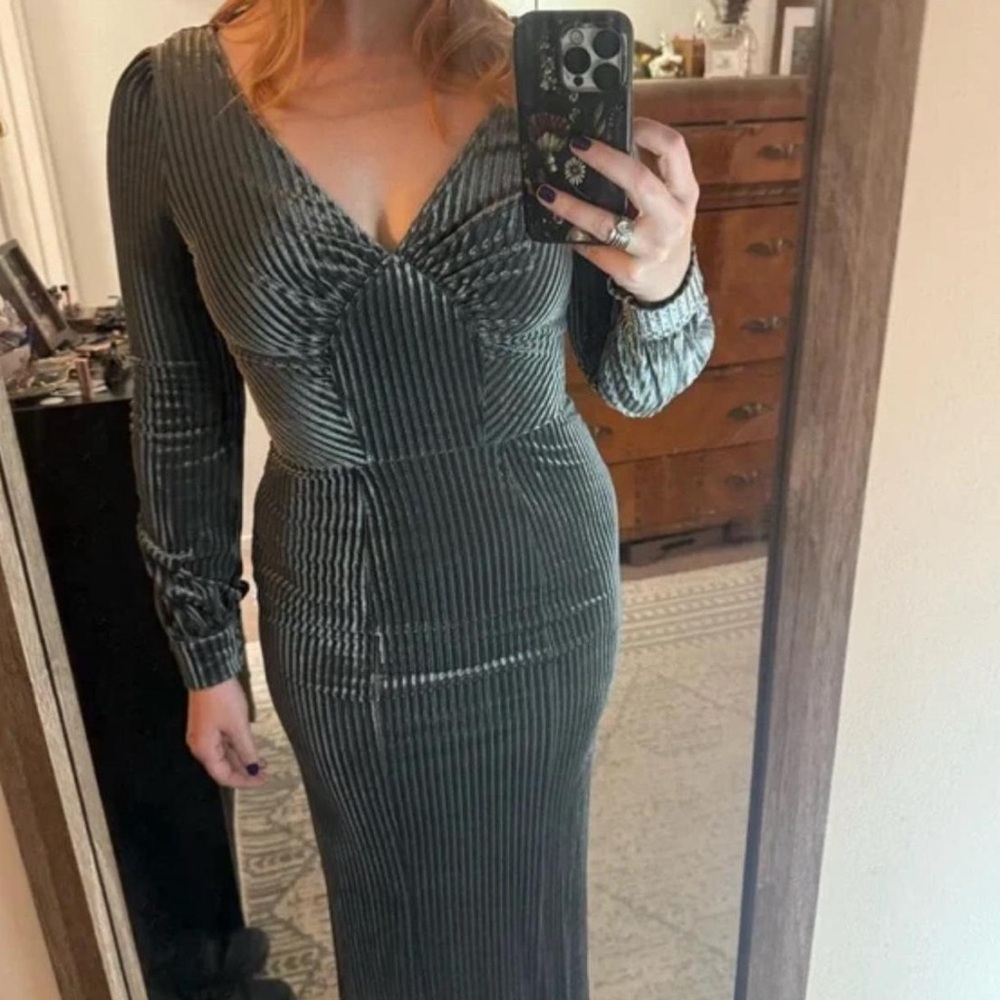 Voodoo Vixen Grey Velvet Fishtail Dress S